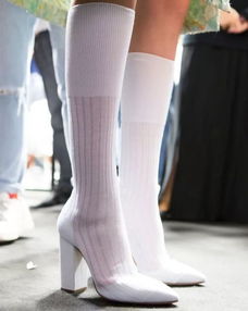 襪子鞋 是什么樣的